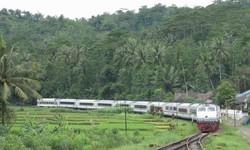 PT KAI Tambah Kereta untuk Libur Natal & Tahun Baru