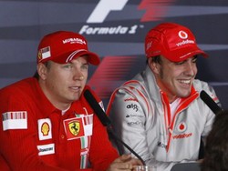 Bertemu Kembali dengan Kimi, Alonso Cerai dengan Istri 