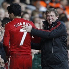 Dalglish: Ayo Dukung Suarez