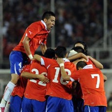 Keluyuran & Mabuk, Pemain Chile Diskorsing 10 Laga