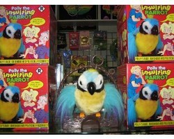 Brad Pitt Ultah, Jolie Hadiahi Burung Rp 172 Ribu