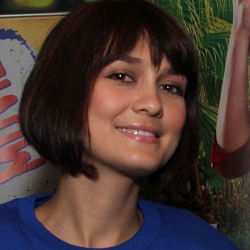 Gemuk, Luna Maya Tak Mau Pikirkan Berat Badan