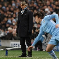 City Masih di Puncak, Mancini Senang