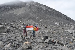 Pendakian Merapi Pasca Erupsi