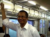 Dahlan Iskan Naik Kereta ke Istana Bogor
