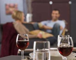 Minum Wine di Luar Negeri? Begini Cara Bersulangnya