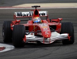 Ferrari Dituntut Tampil Lebih Baik di 2012