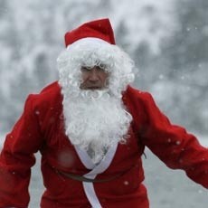 Wah! Santa Claus Sedang Terbang di Atas Finlandia