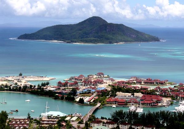 Mengintip Tempat Pangeran William Bulan Madu