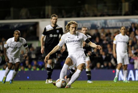 Ini Belum Setengah Jalan, Spurs