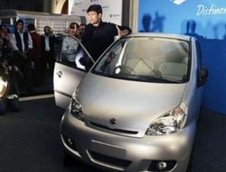 Bajaj Siap Perlihatkan Mobil Murah