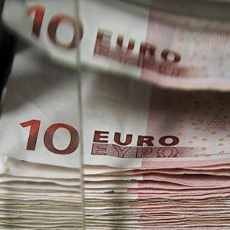 Ulang Tahun ke-10, Euro Dikado Krisis Eropa