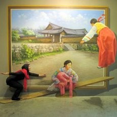 Menipu Mata di Trick Eye Museum