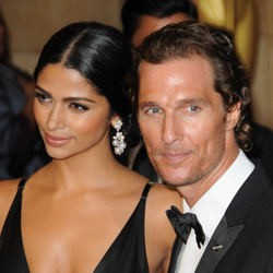 5 Tahun Hidup Bersama, Matthew McConaughey Akhirnya Lamar Kekasih