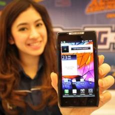 Motorola Razr Jadi Pamungkas 5 Juta Bundling XL