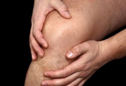 Kista Baker, Kista di Daerah Belakang Lutut