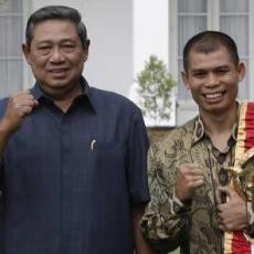 Chris John Kalahkan Daud, Rahman Juara Lagi