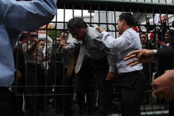 Copot Kepala Pengadilan Tinggi Maluku, MA Dinilai Sewenang-wenang