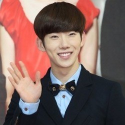 Kelelahan Usai Konser, Kaki Jo Kwon 2AM Lebam