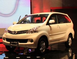 Putih Warna Mobil Favorit 2011