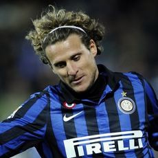 Forlan Ingin Pelan-pelan Saja