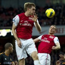 Arsenal Diimbangi 10 Pemain Wolves