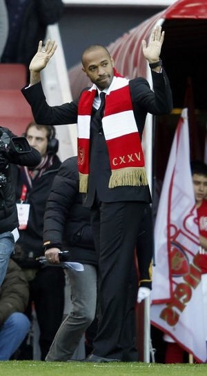 Wenger Redakan Isu Seputar Henry