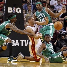 Heat Bungkam Celtics