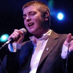 Duh, Sinead OConnor Cerai Setelah 16 Hari Menikah