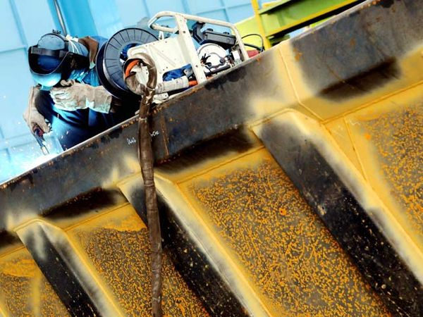 Pertumbuhan Industri Ditargetkan 7,1% di 2012