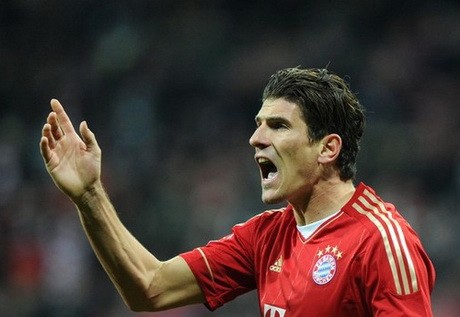 Gomez Diklaim Lebih Baik daripada Ronaldo