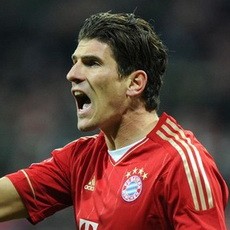 Gomez Diklaim Lebih Baik daripada Ronaldo