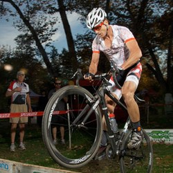 Brian Lopez Kembali Lewat Performa Yang Sarat Style