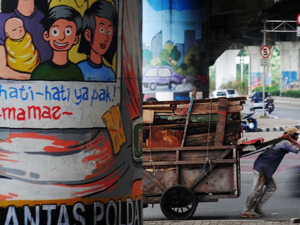Mural Suarakan Pesan Keselamatan