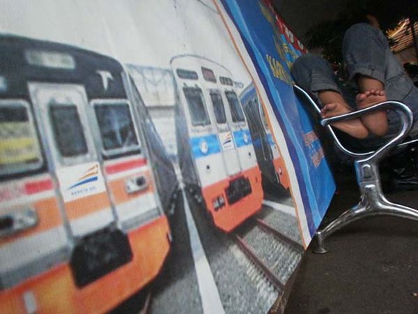 Kereta Api Padat Jelang Pergantian Tahun