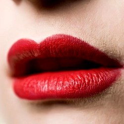 10 Artis Perempuan Paling Hot 2011