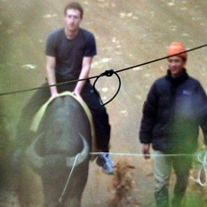 Mengintip Liburan Mark Zuckerberg & Sang Kekasih