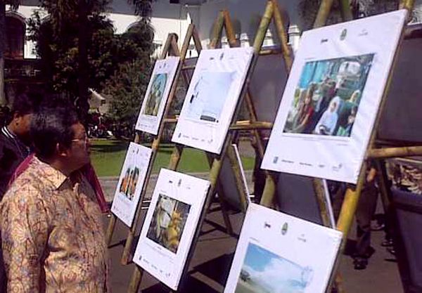 Jawa Barat dalam Jepretan Lensa