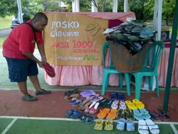 Jenderal dan Cendekiawan Muslim Sumbang Sandal untuk Kapolri