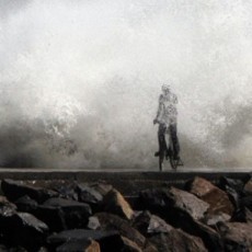 Topan Thane Terjang India, 33 Orang Tewas