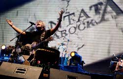 Ketika Seniman Tua Melancarkan Kritik Sosial