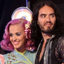 Russell Brand Gugat Cerai Katy Perry