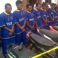 Polisi Pamerkan Puluhan Motor Hasil Kejahatan Selama 2011
