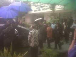 Ibu Ani Tinggalkan RSPAD Dijemput Agus Yudhoyono