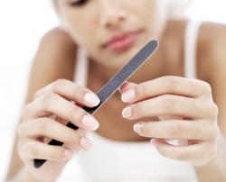 3 Kesalahan dalam Merawat Kuku 