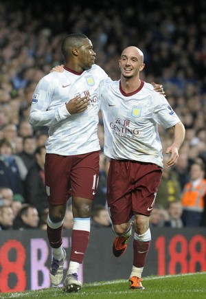 Pujian Mengalir ke Ireland