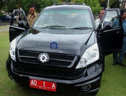 Ini Dia Spek Mobil Dinas Jokowi, Sudah Ada Sensor Parkir Lho!