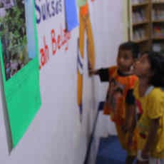 Foto Jepretan Anak Kampung Dolly Dipamerkan