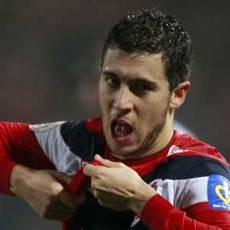 Hazard Diminta Jangan Pindah Klub Dulu