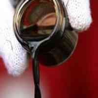 Harga Minyak RI di Desember 2011 Turun Tipis US$ 2,24/Barel